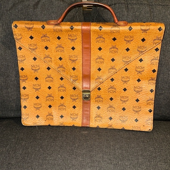 🔥 MCM Briefcase Vintage Heart ❤️ - Picture 1 of 6